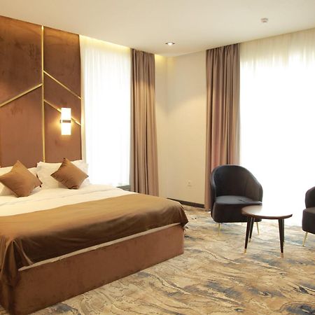 Unique Hotel Tashkent Ngoại thất bức ảnh