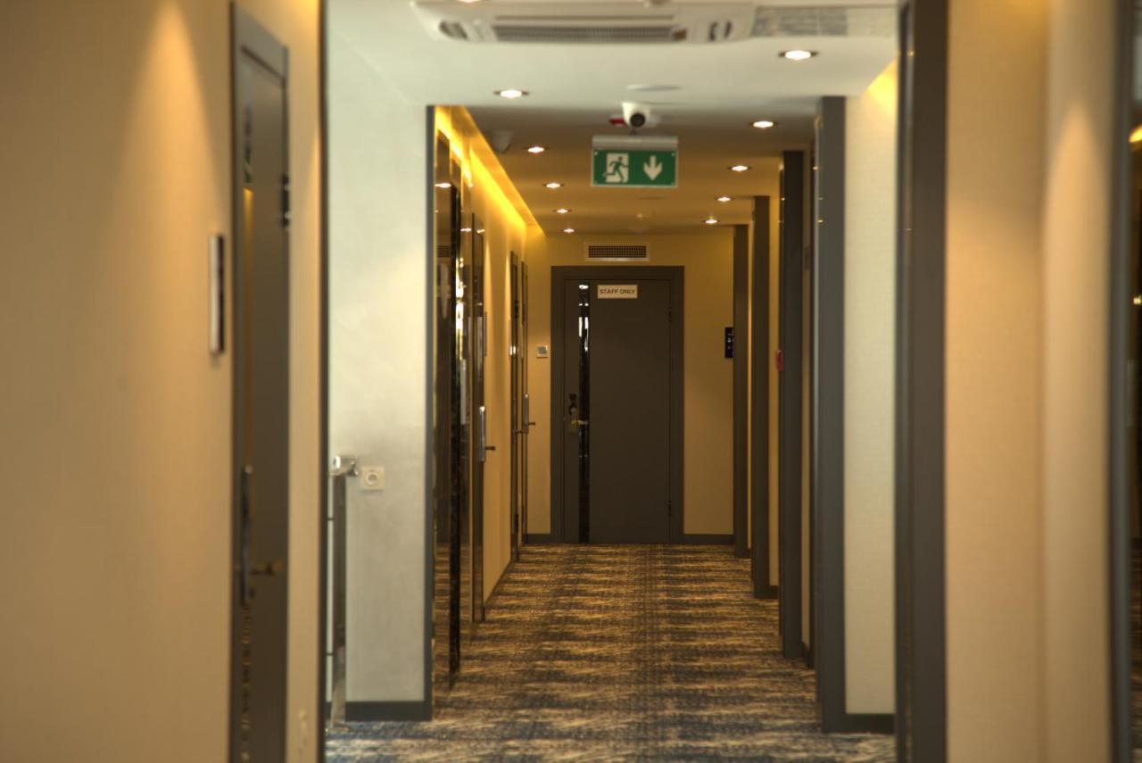 Unique Hotel Tashkent Ngoại thất bức ảnh
