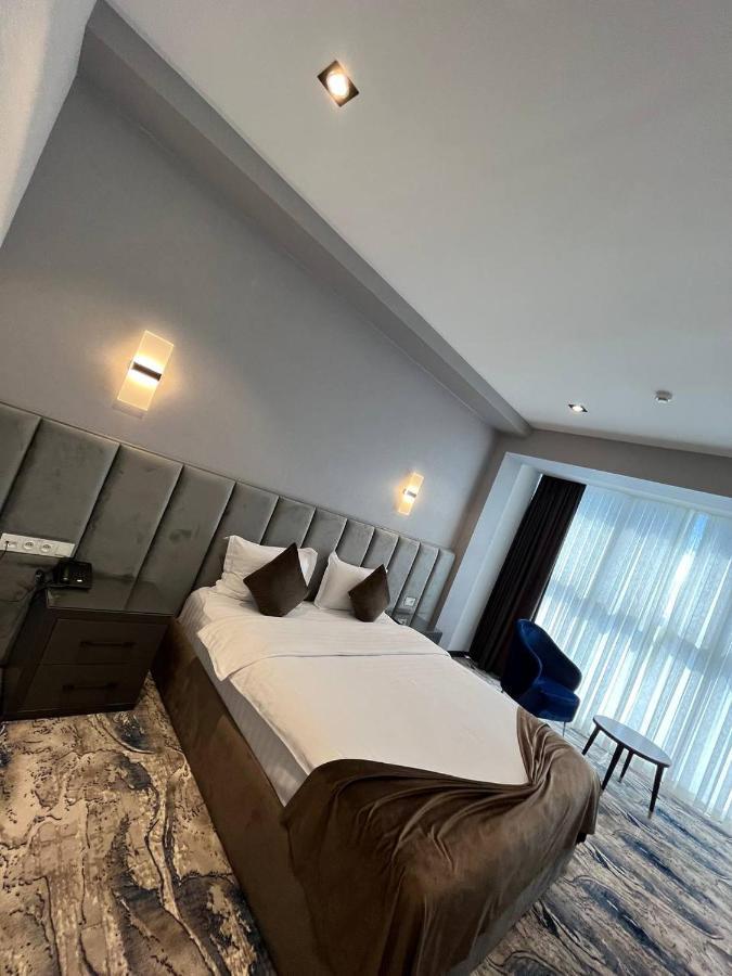 Unique Hotel Tashkent Ngoại thất bức ảnh
