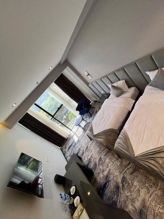 Unique Hotel Tashkent Ngoại thất bức ảnh