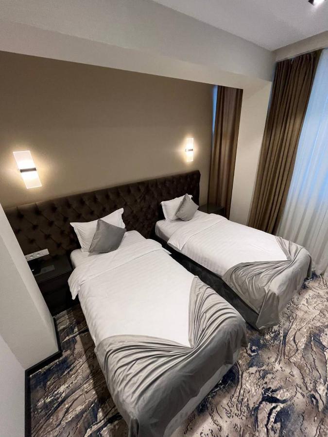 Unique Hotel Tashkent Ngoại thất bức ảnh